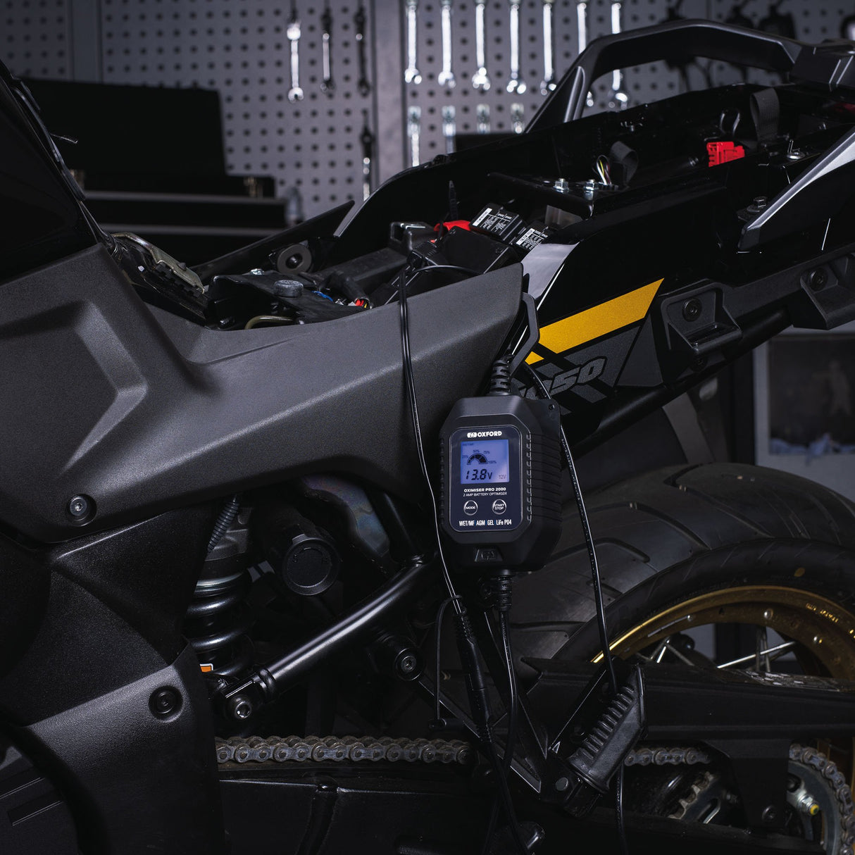 Oxford EL203 Oximiser Pro 2000 Motorcycle Car Motorhome Battery Charger Optimiser Kit UK Model 2A 12V