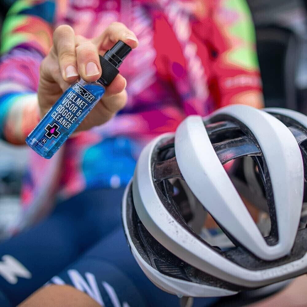 Muc Off V2 Helmet Visor Goggle Cleaner Microfibre Cloth Cleaning Kit with Bag