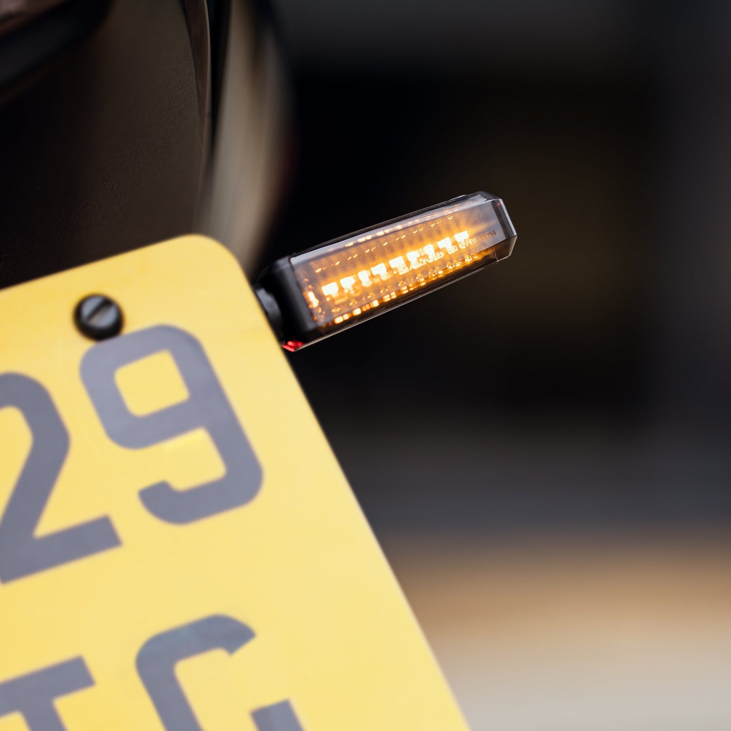 Oxford EL364 DarkChaser - Sequential Indicators (incl. 2 resistors)