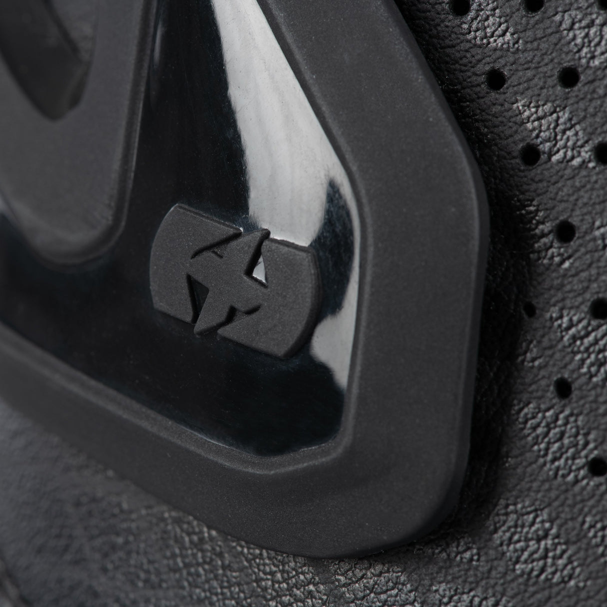 Oxford Nexus 1.0 Air Motorcycle Boots - Black/White