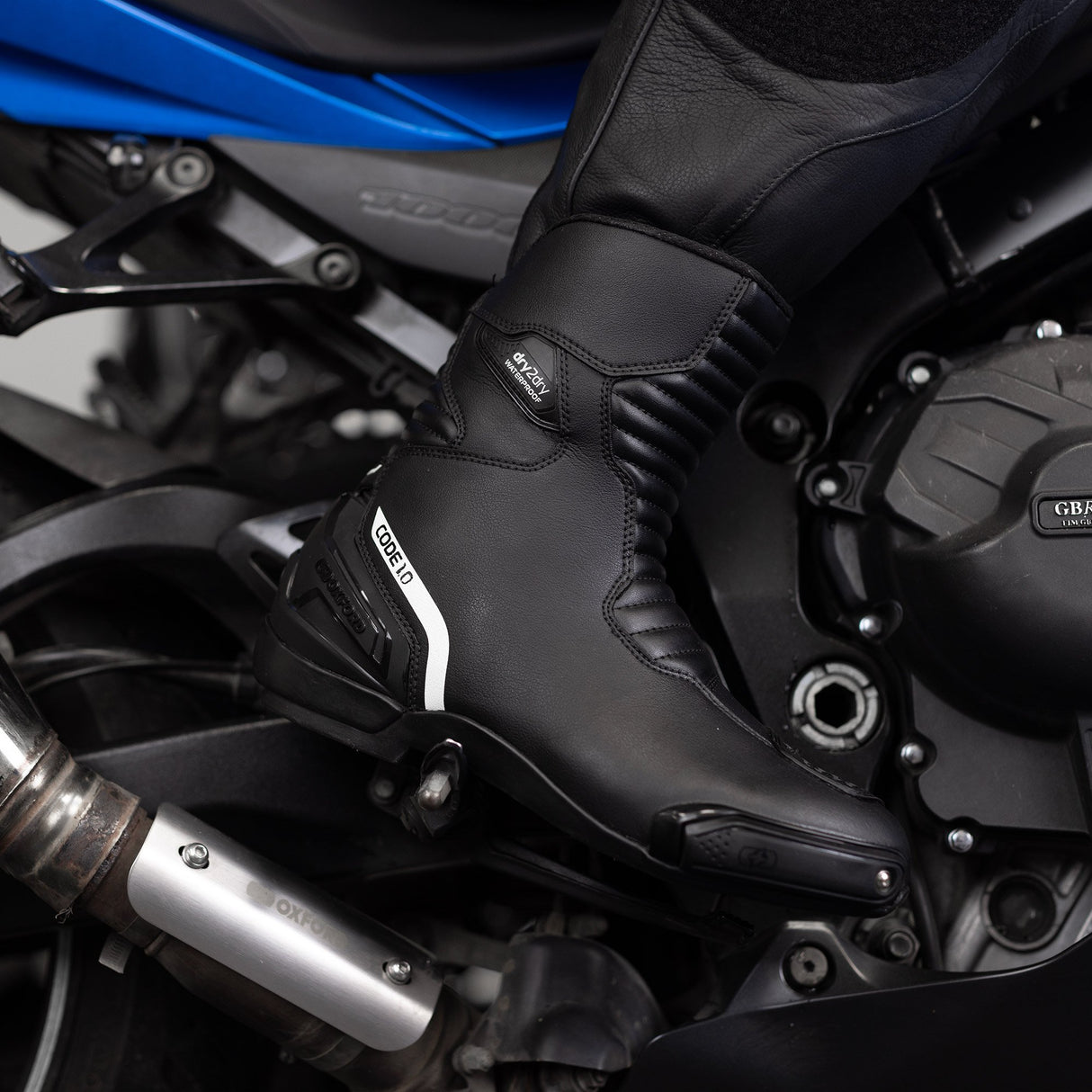 Oxford Code 1.0 Mid Motorcycle Boots - Black/White