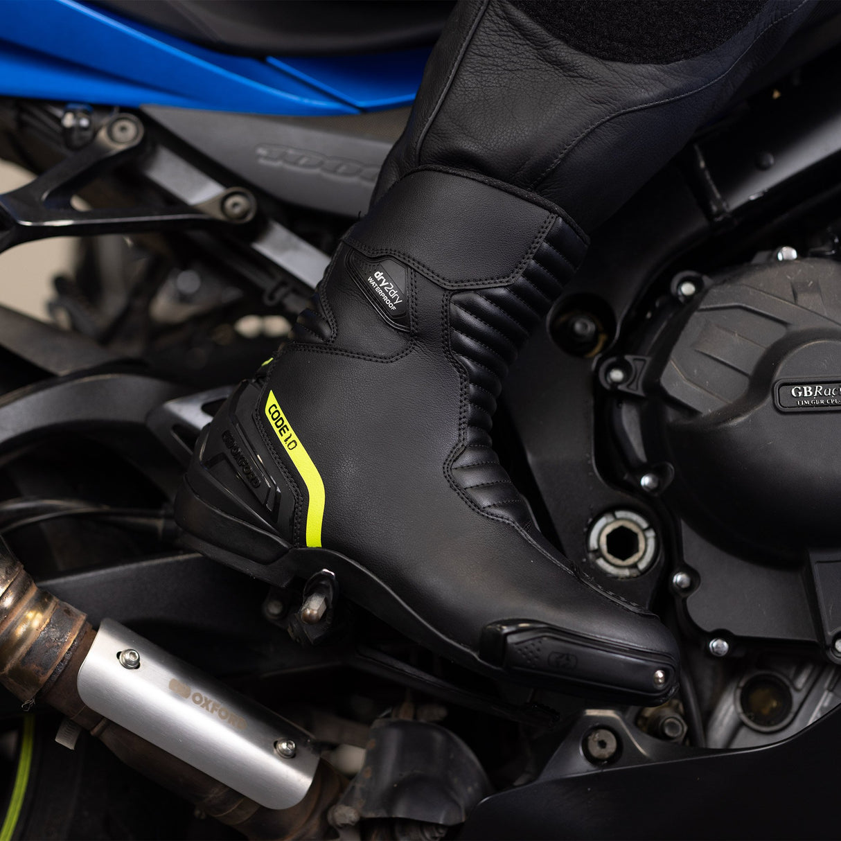 Oxford Code 1.0 Mid Motorcycle Boots - Black/Fluo Yellow