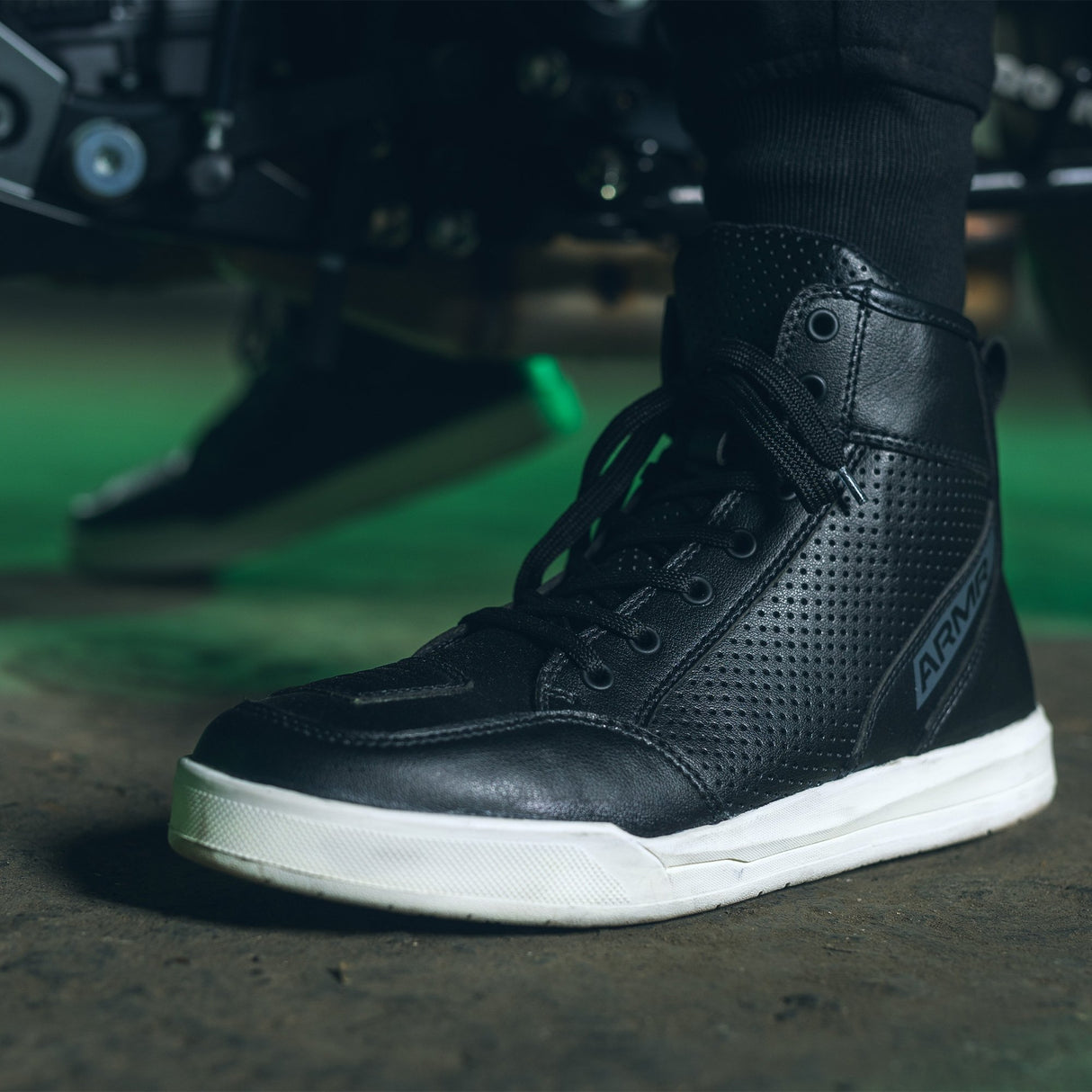 ARMR Aki 1.0 Air Motorcycle Boots Black