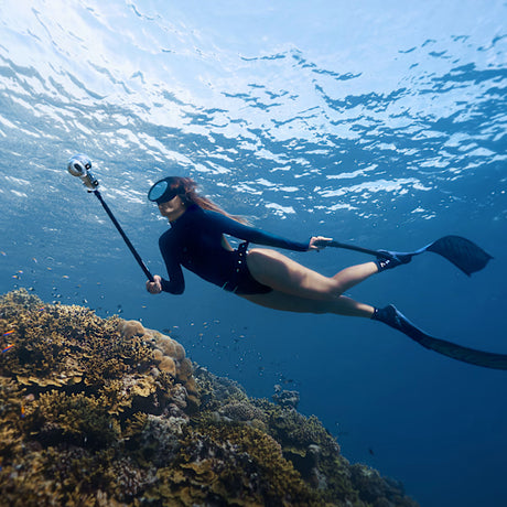 Insta360 X5 Action Camera - Motorcycle Bundle