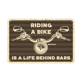Oxford OX374 Garage Workshop Metal Sign: RIDING A BIKE