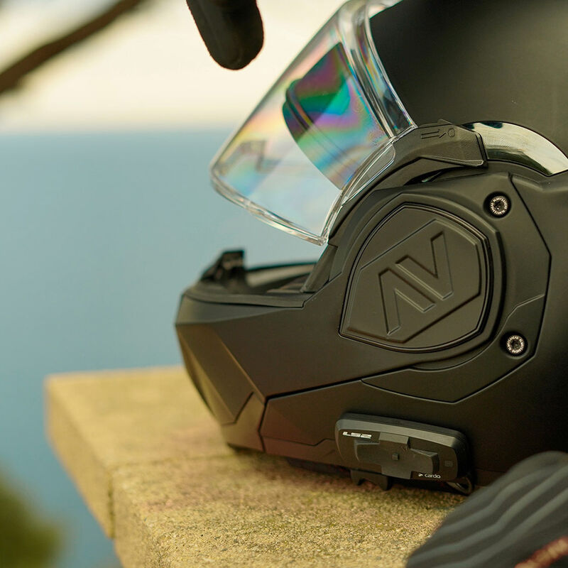 LS2 FF906 Advant Solid Matt Black 180° Flip Modular Motorcycle Helmet with LS2 CARDO Intercom 4X Preinstalled